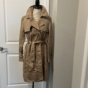 Rain jacket tan with navy accents (size L)
